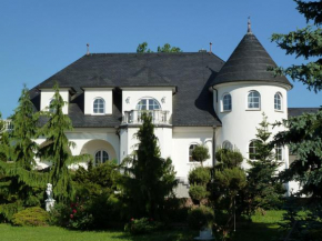 Гостиница Hotel Villa Casamia, Шмалькальден